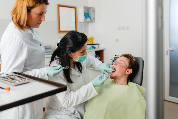 Best Emergency Gum Treatment in Castle Hills, TX